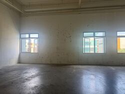Tampines Industrial Drive (D18), Factory #599591041